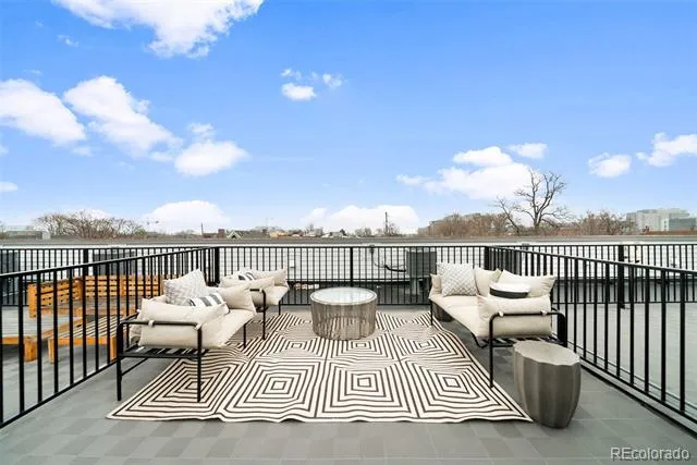 3314 Curtis Street Denver, CO 80205