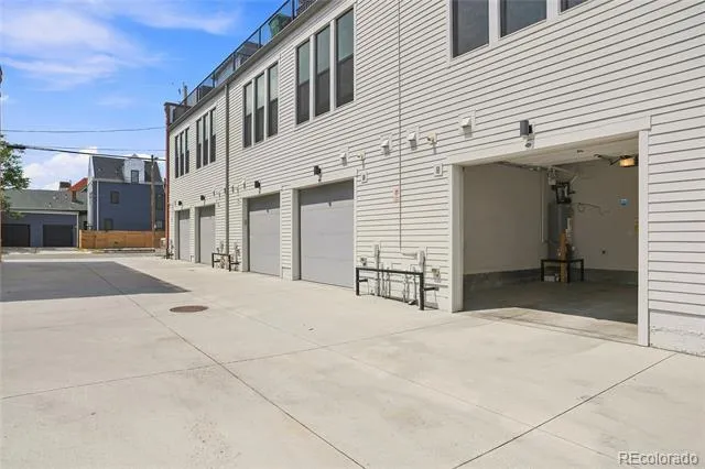 3314 Curtis Street Denver, CO 80205