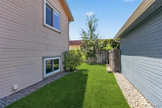 12816 E Wyoming Circle Aurora, CO 80012