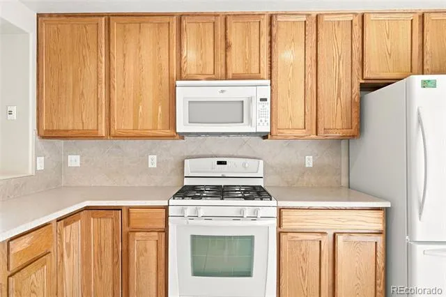 5526 Lewiston Street Denver, CO 80239