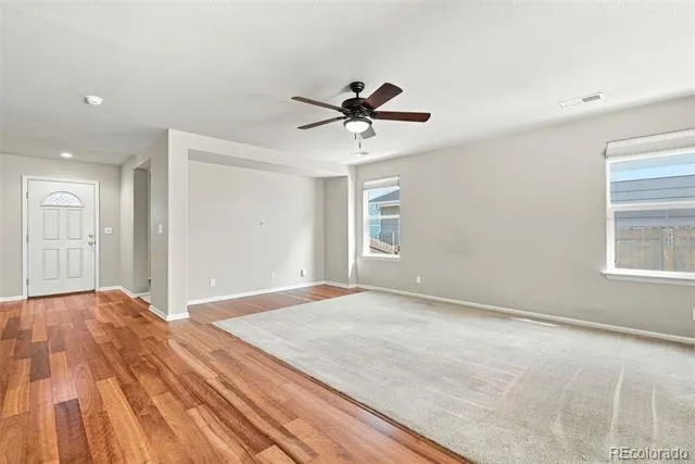 5526 Lewiston Street Denver, CO 80239