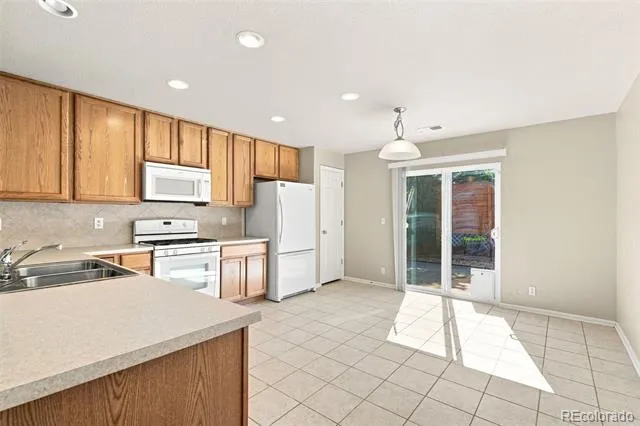 5526 Lewiston Street Denver, CO 80239