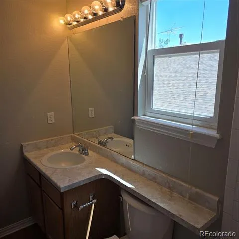 2866 S Tower Way Aurora, CO 80013