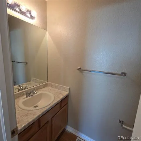 2866 S Tower Way Aurora, CO 80013