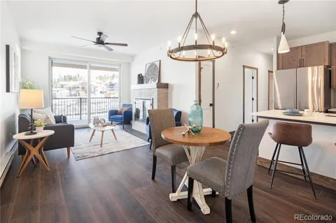 281 Meadow Mile W #2