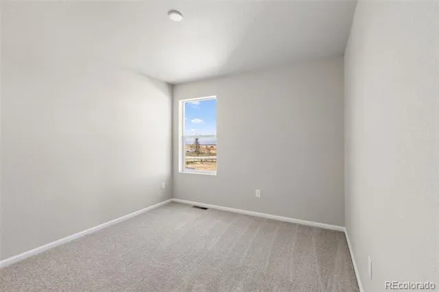 5321 Elk Street Aurora, CO 80019