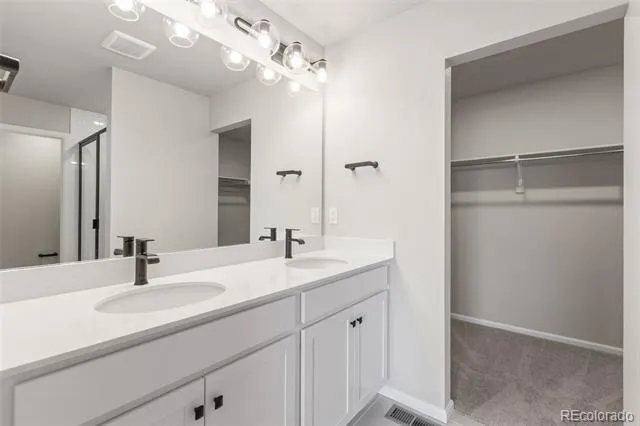 5321 Elk Street Aurora, CO 80019