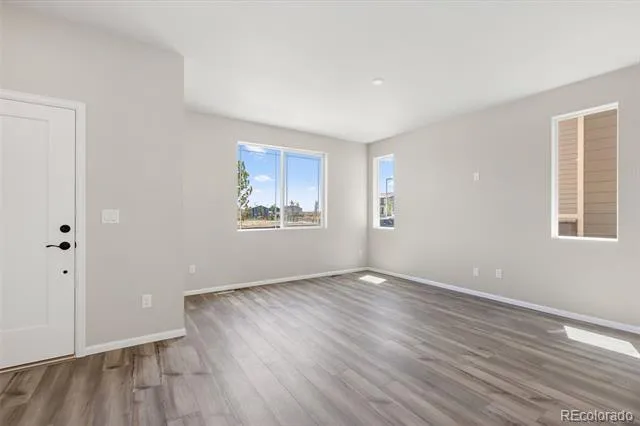 5321 Elk Street Aurora, CO 80019
