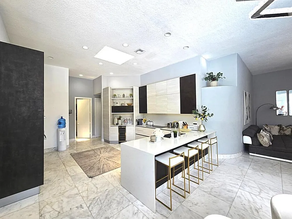 1811 Eagle Trace Boulevard W Coral Springs, FL 33071
