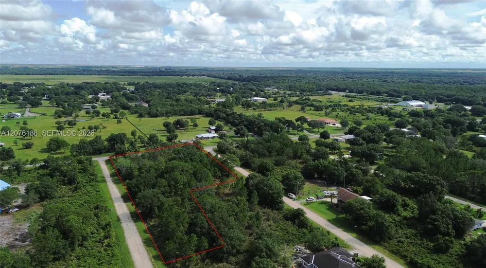 NW 106nd Street Okeechobee, FL 34972