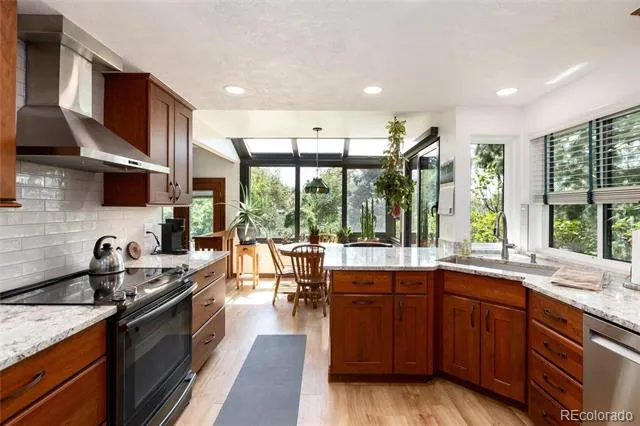 18396 E Berry Drive Centennial, CO 80015
