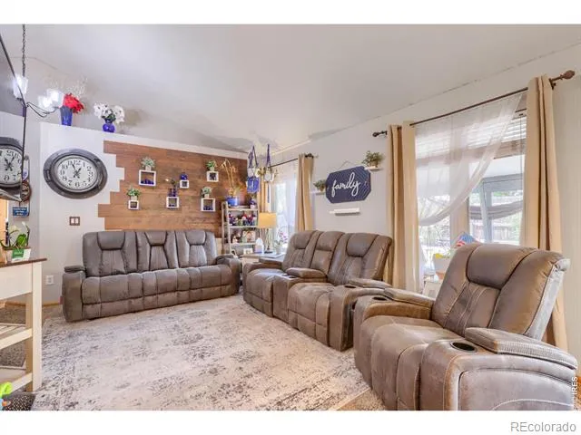 705 Country Acres Drive Johnstown, CO 80534