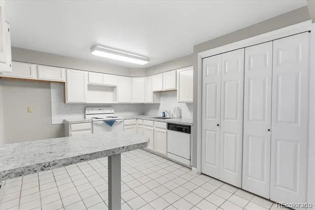 5724 S College Avenue Fort Collins, CO 80525
