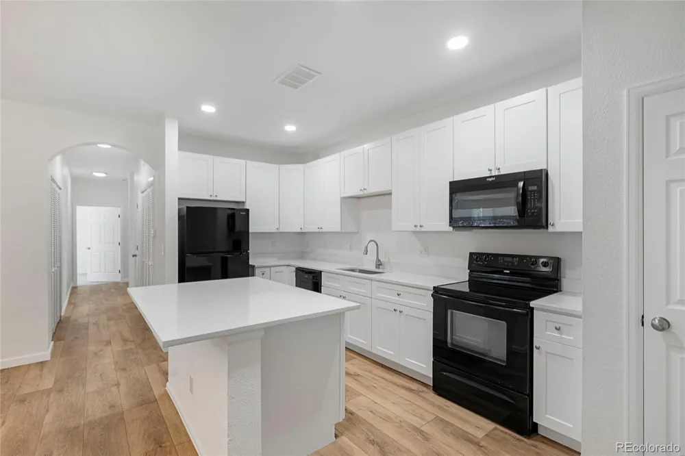 4251 S Blackhawk Circle #3B Aurora, CO 80014