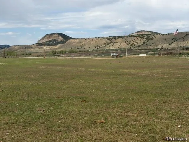 41008 County Road 5 Meeker, CO 81641