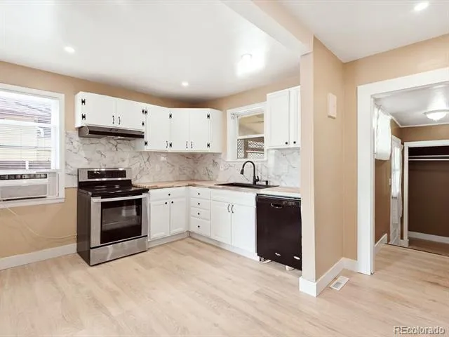 1685 Clinton Street Aurora, CO 80010