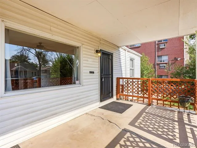 1685 Clinton Street Aurora, CO 80010