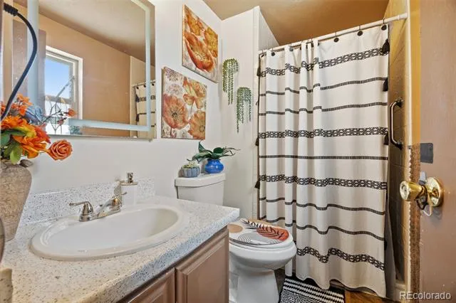 4725 Topeka Court Denver, CO 80239