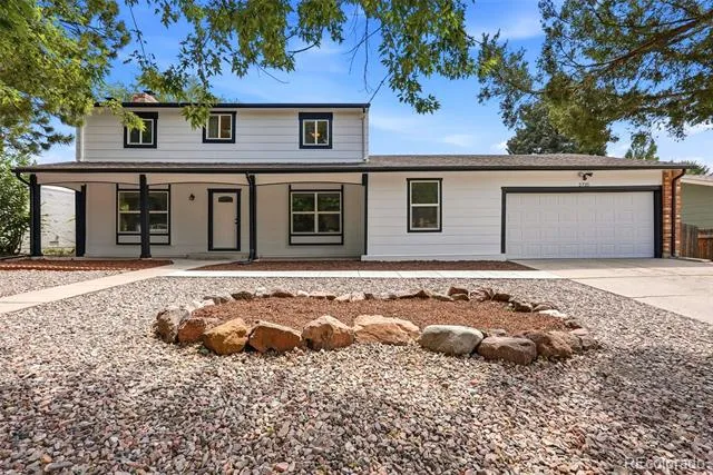 2725 Flintridge Drive Colorado Springs, CO 80918