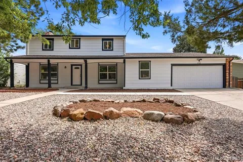 2725 Flintridge Drive