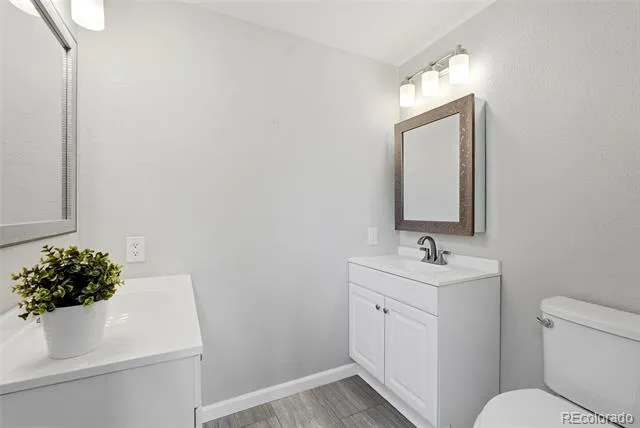 2725 Flintridge Drive Colorado Springs, CO 80918