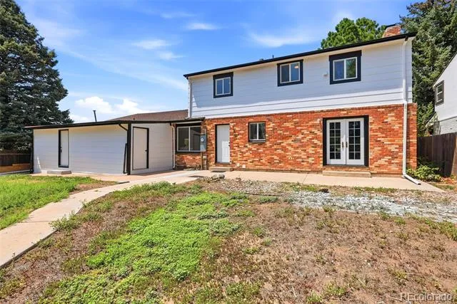 2725 Flintridge Drive Colorado Springs, CO 80918