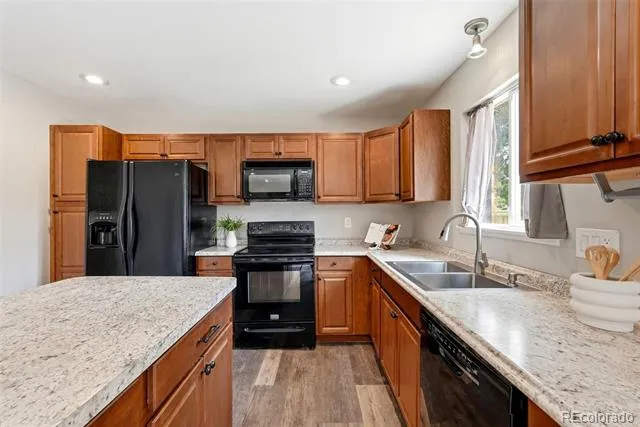 2725 Flintridge Drive Colorado Springs, CO 80918