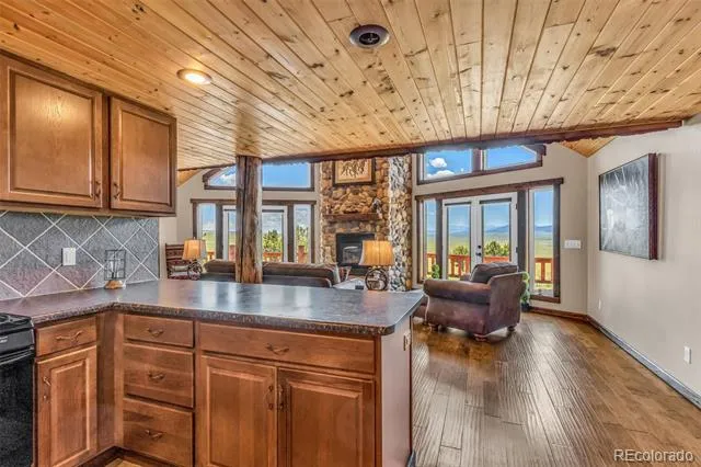 2100 County Road 310 Westcliffe, CO 81252