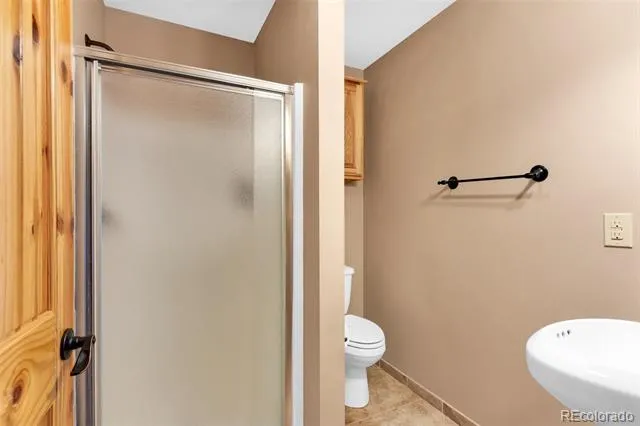 2100 County Road 310 Westcliffe, CO 81252