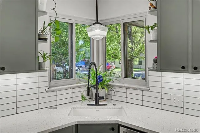 2960 S Corona Street Englewood, CO 80113