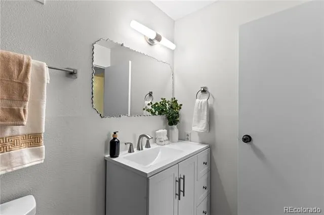 1625 Larimer Street #2104 Denver, CO 80202