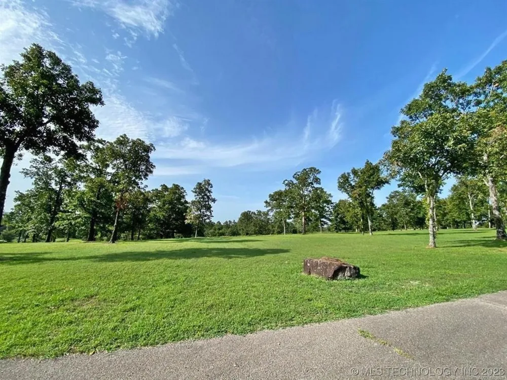 36240 S Magnolia Lane Park Hill, OK 74451