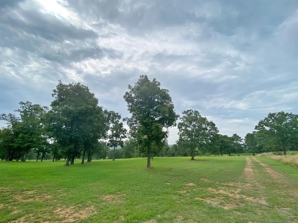 36130 S Magnolia Lane Park Hill, OK 74451