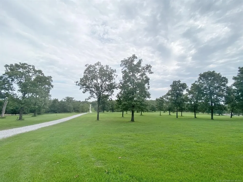 36130 S Magnolia Lane Park Hill, OK 74451