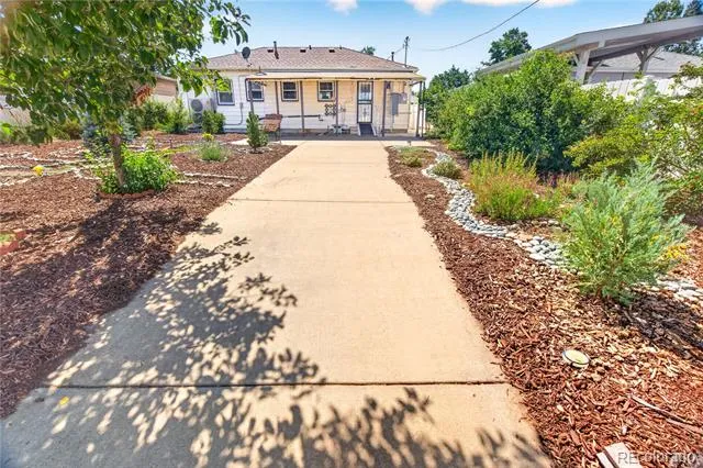 4574 Wyandot Street Denver, CO 80211