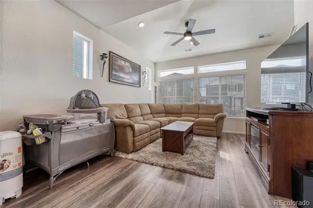 3934 Quatar Court Aurora, CO 80019