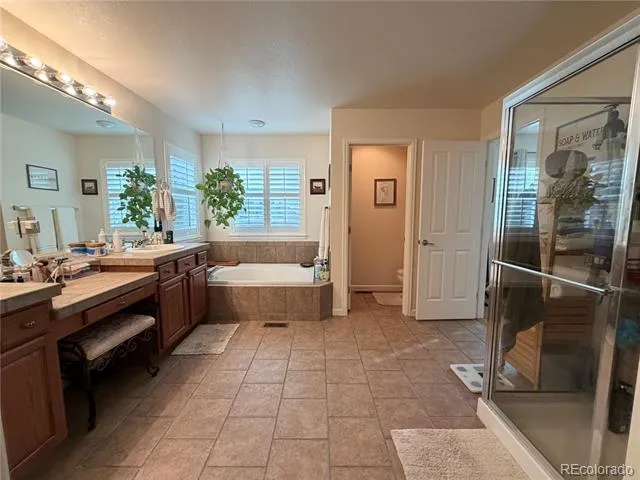 6934 S Fultondale Circle Aurora, CO 80016