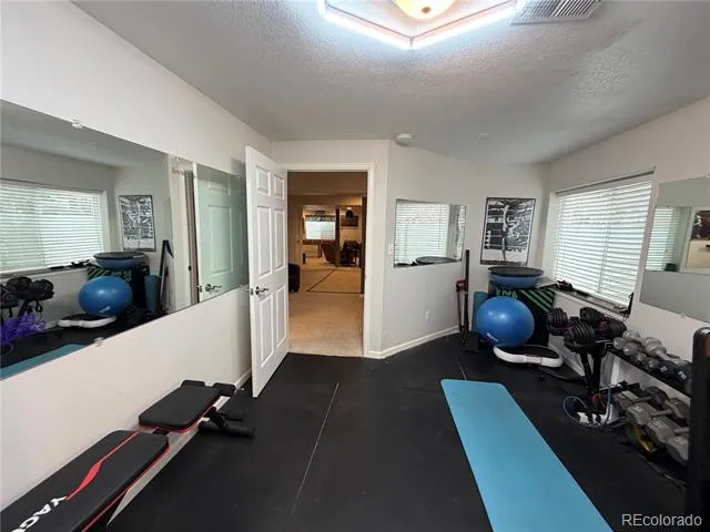 6934 S Fultondale Circle Aurora, CO 80016