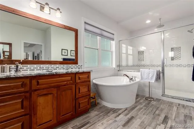 909 signal Court Timnath, CO 80547