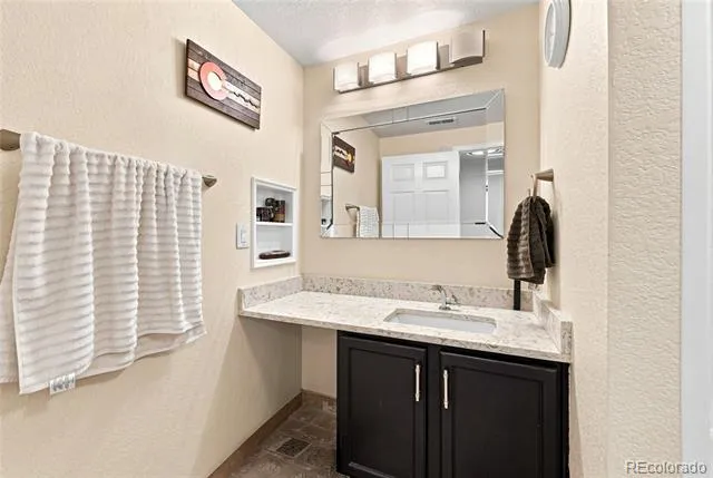 5723 Gibralter Way #4-102 Aurora, CO 80019