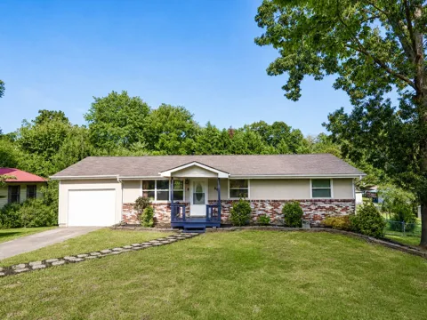 408 Fairview Dr SE