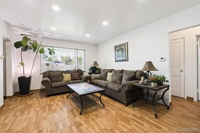 1731 W Chaffee Place Denver, CO 80211