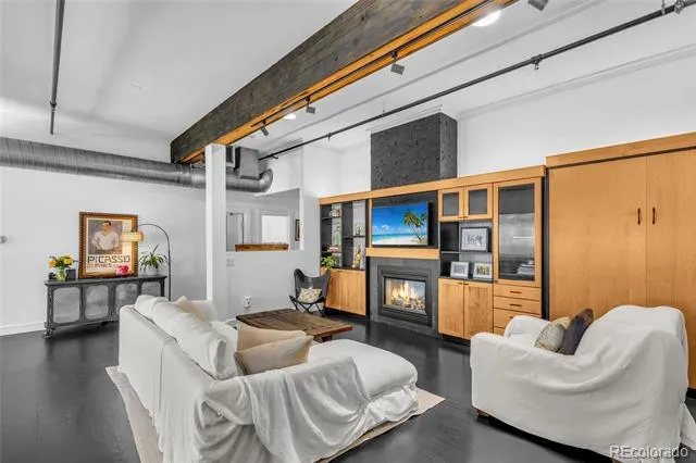 800 W 8th Avenue #201 Denver, CO 80204