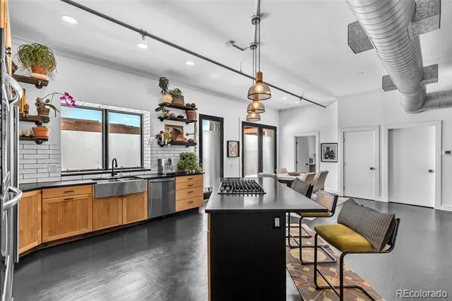 800 W 8th Avenue #201 Denver, CO 80204