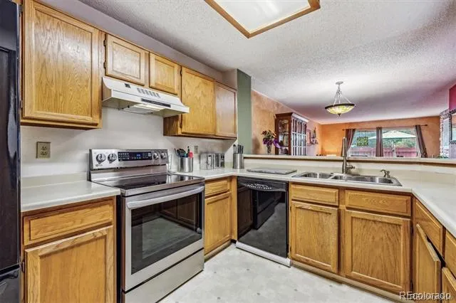 7476 E Arkansas Avenue #32-09 Denver, CO 80231