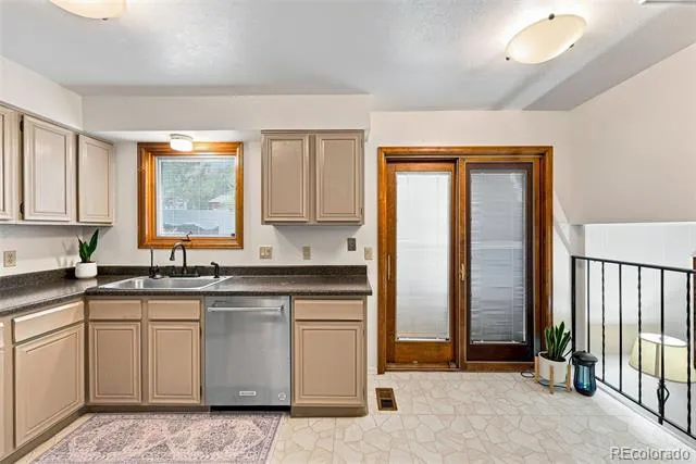 18744 E Brown Place Aurora, CO 80013