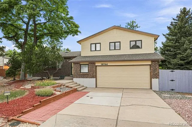 18744 E Brown Place Aurora, CO 80013