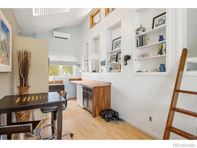 1032 Ridglea Way Boulder, CO 80303