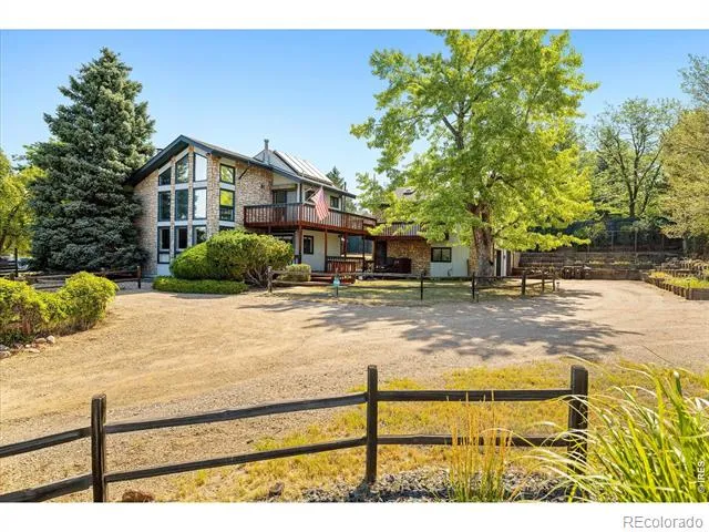 1032 Ridglea Way Boulder, CO 80303