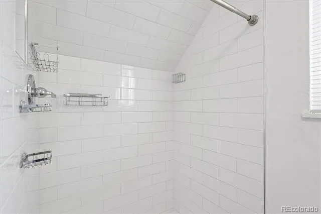 1186 Rosemary Street Denver, CO 80220
